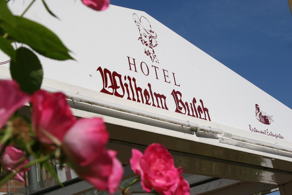 Hotel Wilhelm Busch Norderstedt Exterior foto