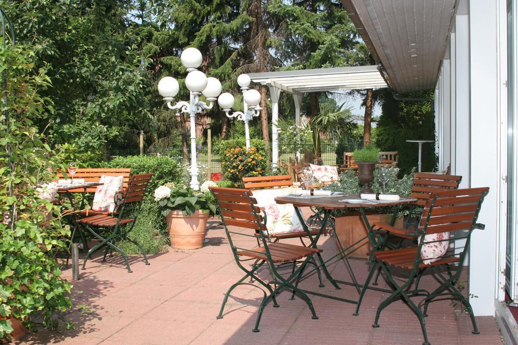 Hotel Wilhelm Busch Norderstedt Habitación foto